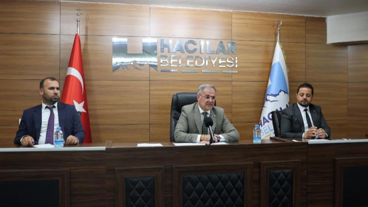 Hacılar'da belediye meclisi toplandı