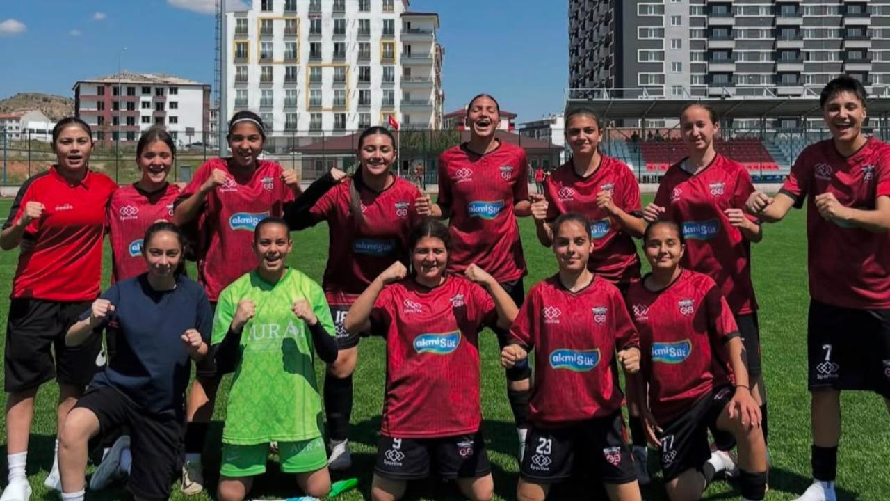 Kayseri Gençlerbirliği çeyrek finalde elendi