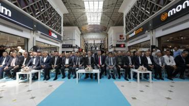 Kumsmall AVM’de 24 yeni mağaza hizmete açıldı