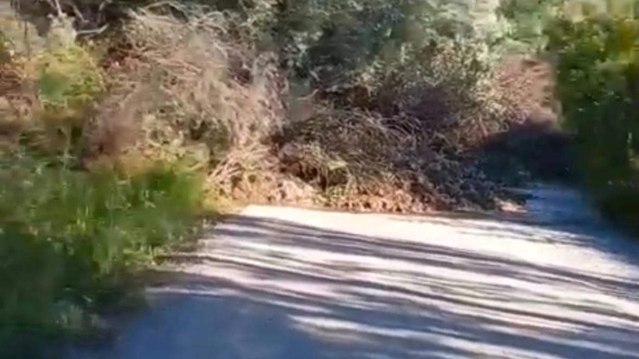 Sarıoğlan’da heyelan meydana geldi