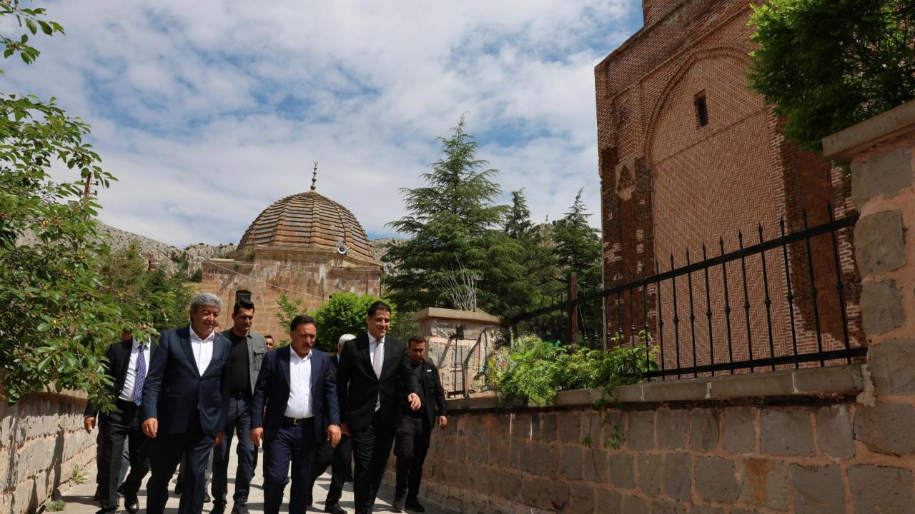 Vali Çiçek ve Milletvekili Ataş'tan Pınarbaşı çıkarması
